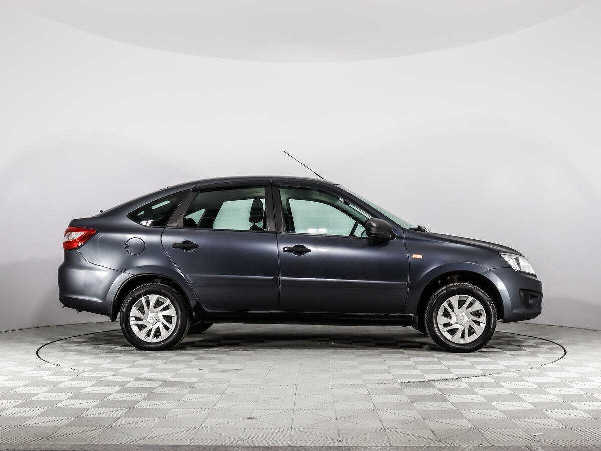 Lada (ВАЗ) Granta, 2015 - фото №4